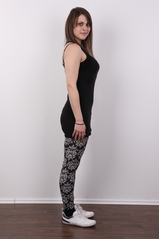 3. Download full pics of Katerina (25) from czechcasting.com