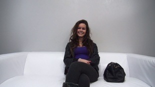 1. Download full pics of Silvie (20) from czechcasting.com