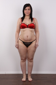 7. Download full pics of Renata (35) from czechcasting.com