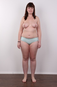 11. Download full pics of Marta (18) from czechcasting.com