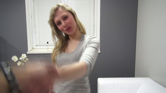 12. Download full pics of Renata (21) from czechcasting.com