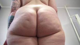 2. Download full pics of Katerina (23) from czechcasting.com