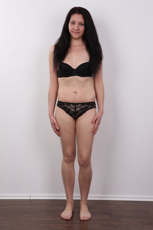 7. Download full pics of Olga (23) from czechcasting.com