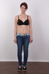 4. Download full pics of Tereza (21) from czechcasting.com