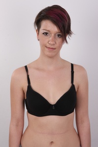 6. Download full pics of Tereza (21) from czechcasting.com