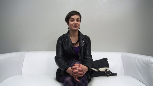 1. Download full pics of Lucie (27) from czechcasting.com