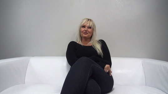 1. Download full pics of Radka (41) from czechcasting.com