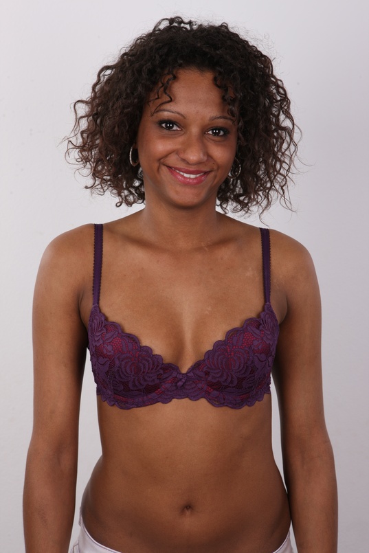 6. Download full pics of Karolina (25) from czechcasting.com