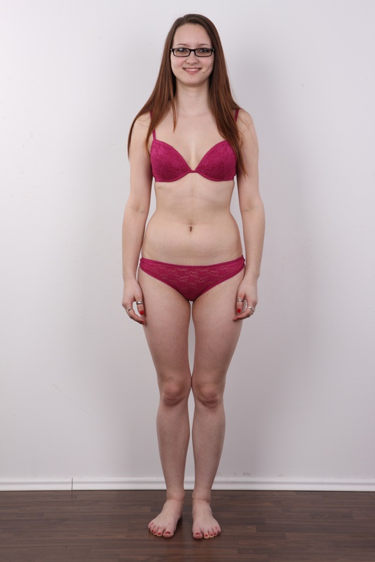 7. Download full pics of Martina (21) from czechcasting.com