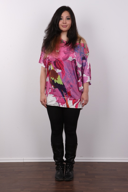 2. Download full pics of Kata (20) from czechcasting.com