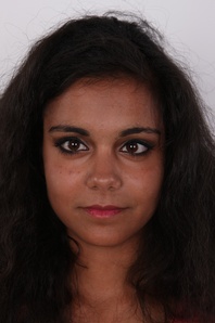 1. Download full pics of Tereza (19) from czechcasting.com