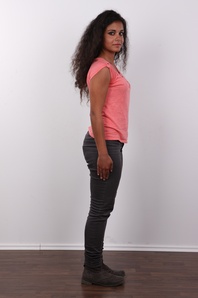 3. Download full pics of Tereza (19) from czechcasting.com