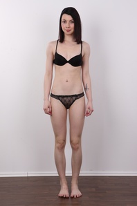 7. Download full pics of Vendula (24) from czechcasting.com