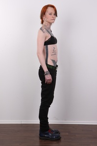 5. Download full pics of Tereza (26) from czechcasting.com