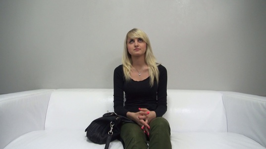 1. Download full pics of Erika (21) from czechcasting.com