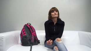 1. Download full pics of Marie (24) from czechcasting.com