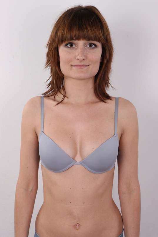 6. Download full pics of Marie (24) from czechcasting.com