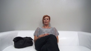 1. Download full pics of Iva (27) from czechcasting.com