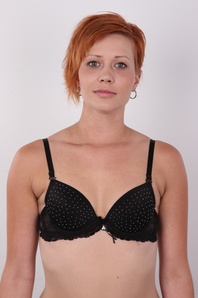 6. Download full pics of Iva (27) from czechcasting.com