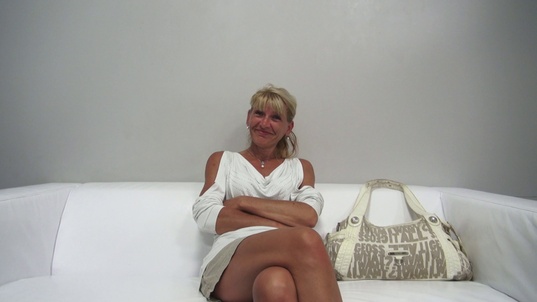 1. Download full pics of Iveta (46) from czechcasting.com