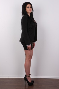 3. Download full pics of Eva (19) from czechcasting.com