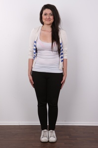 2. Download full pics of Marcela (23) from czechcasting.com