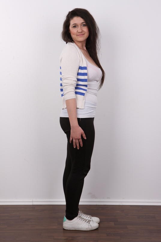 3. Download full pics of Marcela (23) from czechcasting.com