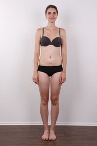 7. Download full pics of Eliska (25) from czechcasting.com