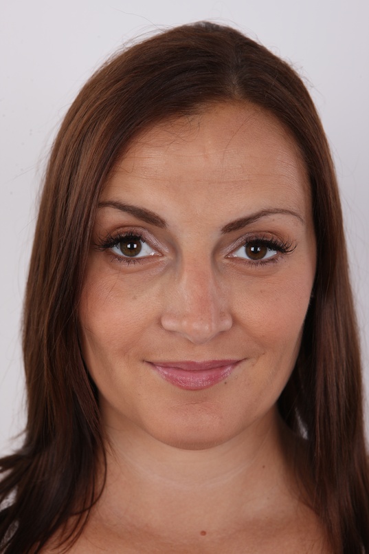 1. Download full pics of Katerina (31) from czechcasting.com