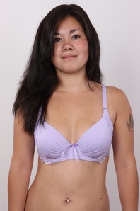 6. Download full pics of Zdena (20) from czechcasting.com