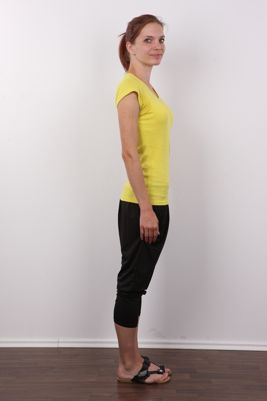 3. Download full pics of Romana (29) from czechcasting.com