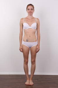 7. Download full pics of Romana (29) from czechcasting.com