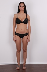 6. Download full pics of Tereza (19) from czechcasting.com