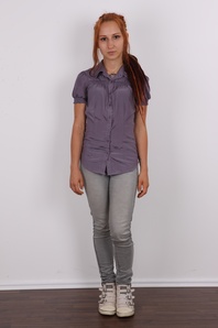 2. Download full pics of Elen (27) from czechcasting.com