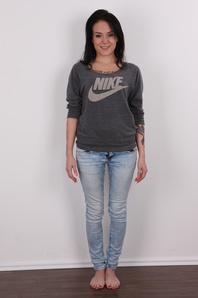 2. Download full pics of Miroslava (18) from czechcasting.com