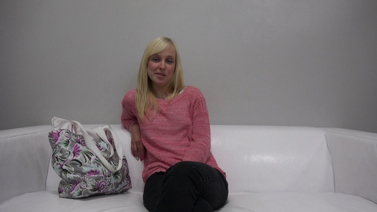 1. Download full pics of Veronika (25) from czechcasting.com