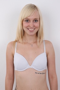 5. Download full pics of Veronika (25) from czechcasting.com