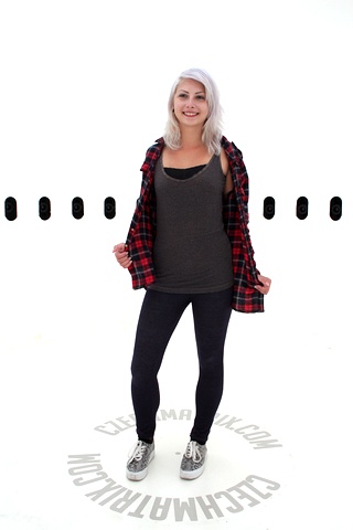 Czech Casting: Julie (21) 360°