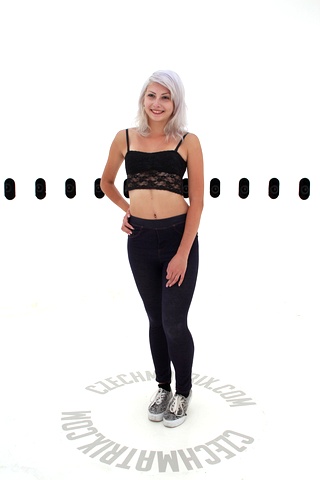 Czech Casting: Julie (21) 360°