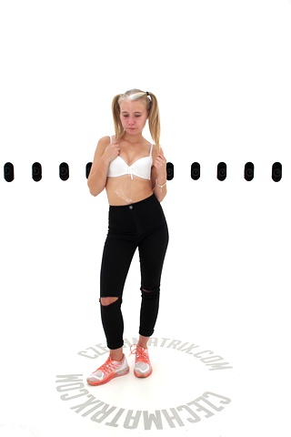 Czech Casting: Kristyna (18) 360°