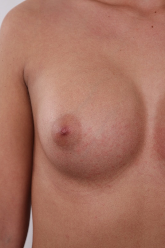 9. Download full pics of Dominika (20) from czechcasting.com