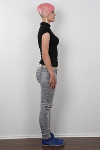 1. Download full pics of Barbora (23) from czechcasting.com