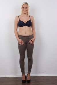 4. Download full pics of Kristyna (21) from czechcasting.com