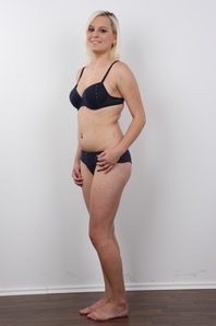 8. Download full pics of Kristyna (21) from czechcasting.com