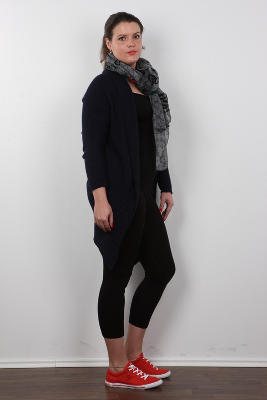 1. Download full pics of Marketa (23) from czechcasting.com