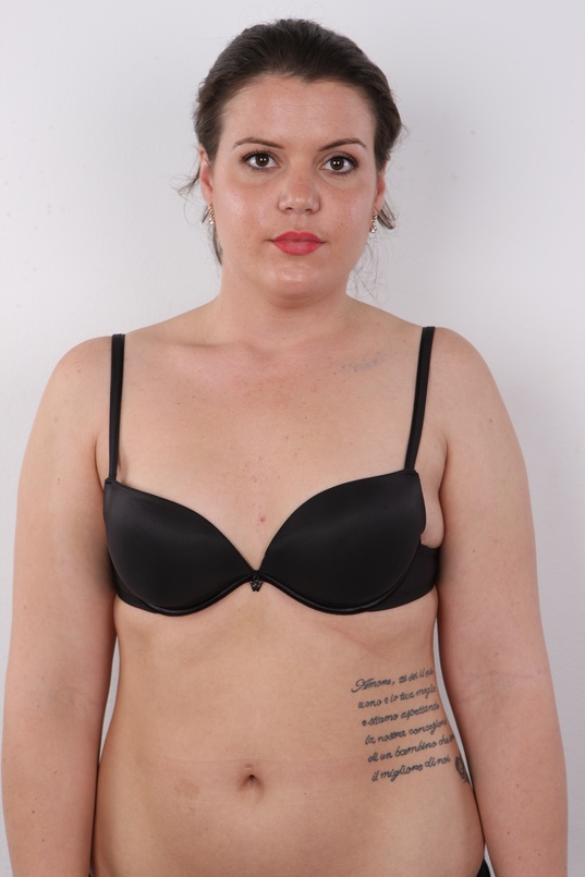 3. Download full pics of Marketa (23) from czechcasting.com