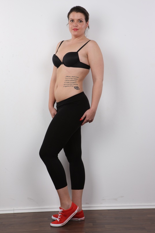 4. Download full pics of Marketa (23) from czechcasting.com