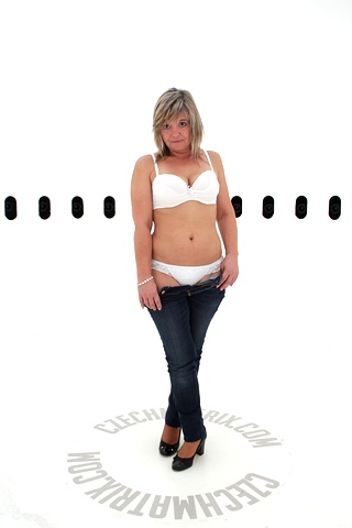 Czech Casting: Jana (49) 360°