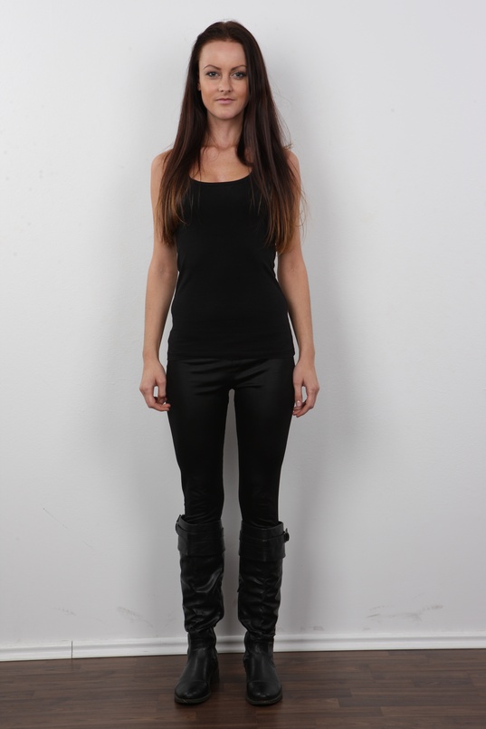 2. Download full pics of Martina (23) from czechcasting.com