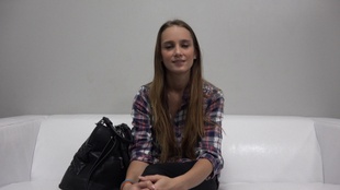 1. Download full pics of Veronika (21) from czechcasting.com